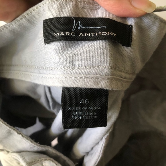Marc Anthony shorts gray flat front - Picture 2 of 4
